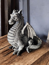 Load image into Gallery viewer, Concrete Dragon Khalesi Game Of Thrones Mother Of Dragons