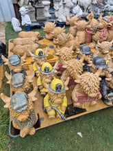 Load image into Gallery viewer, Proud Highland Cow Garden Statue 30cm