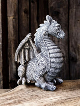 Load image into Gallery viewer, Concrete Dragon Khalesi Game Of Thrones Mother Of Dragons
